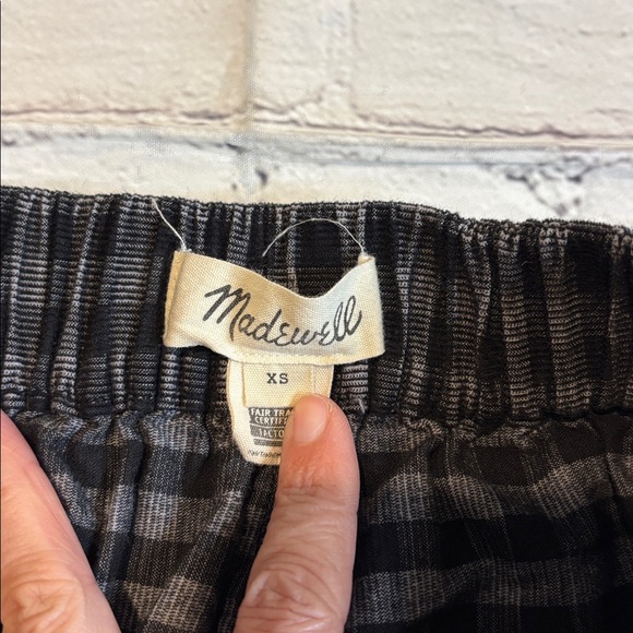Madewell Huston Button Front Ankle Pant in Checked Corduroy - Picture 7 of 16